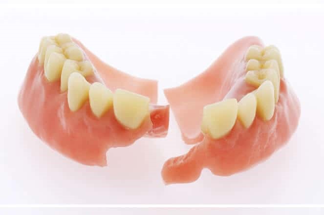 8 - چگونگی مواجه شدن با مشکلات پروتزهای دندانی
